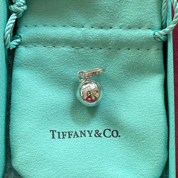 Tiffany & Co. Jewelry - Tiffany & Co. Solid 18k white gold pendant - bracelet charm! Hard to find !